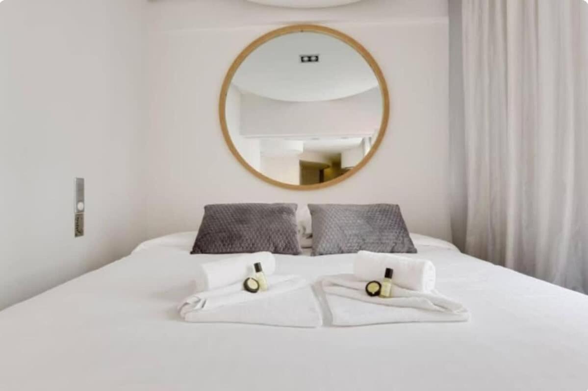 Magnifique Appartement Parisien - Marais Esterno foto